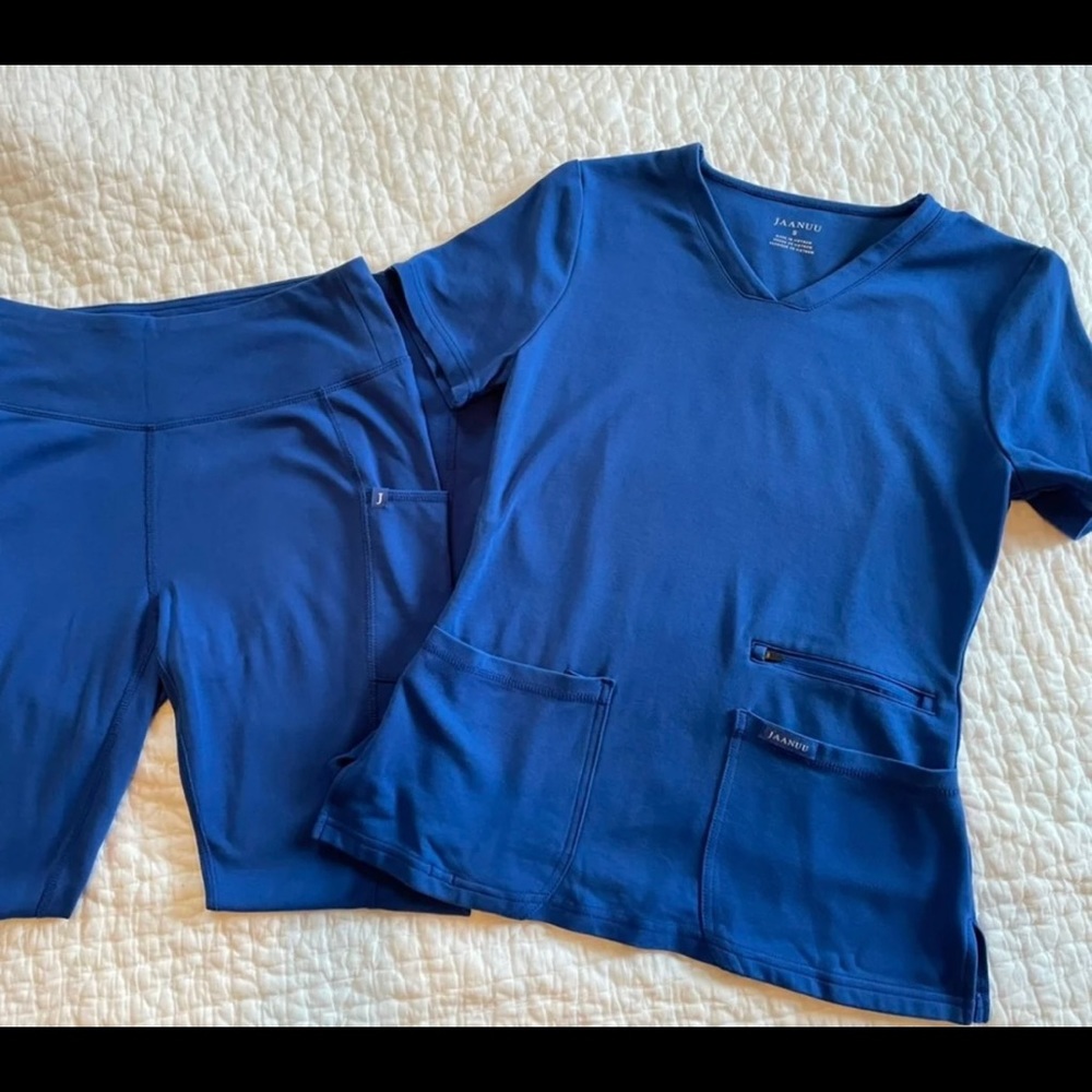 Jaanuu scrub set -Small